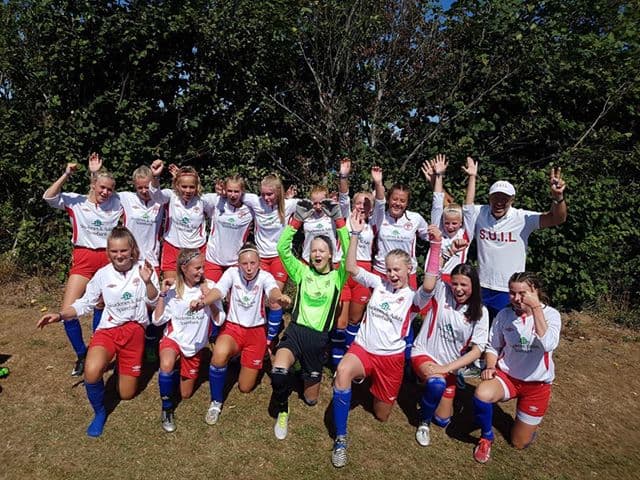 SUIL-jenter vant første kamp i Danmark